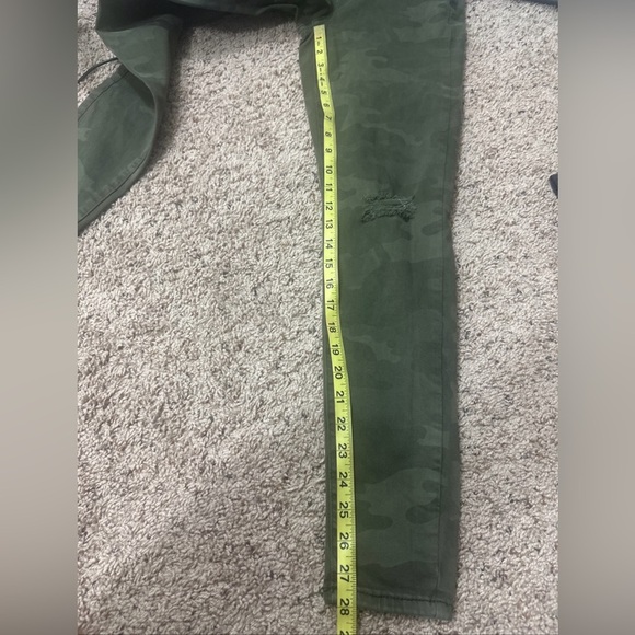 American Eagle Jeans Womens 4 Green Camo Curvy Super Hi Rise Jegging Distressed - Picture 13 of 13